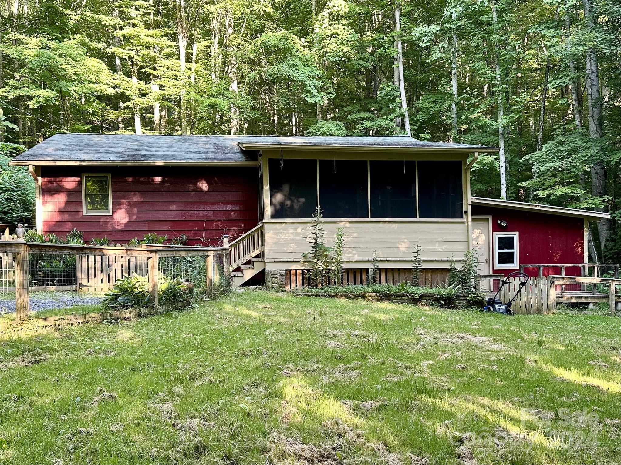 620 Apple Creek Road Waynesville, NC 28786 - Photo 12 of 21 Gallery Image 12