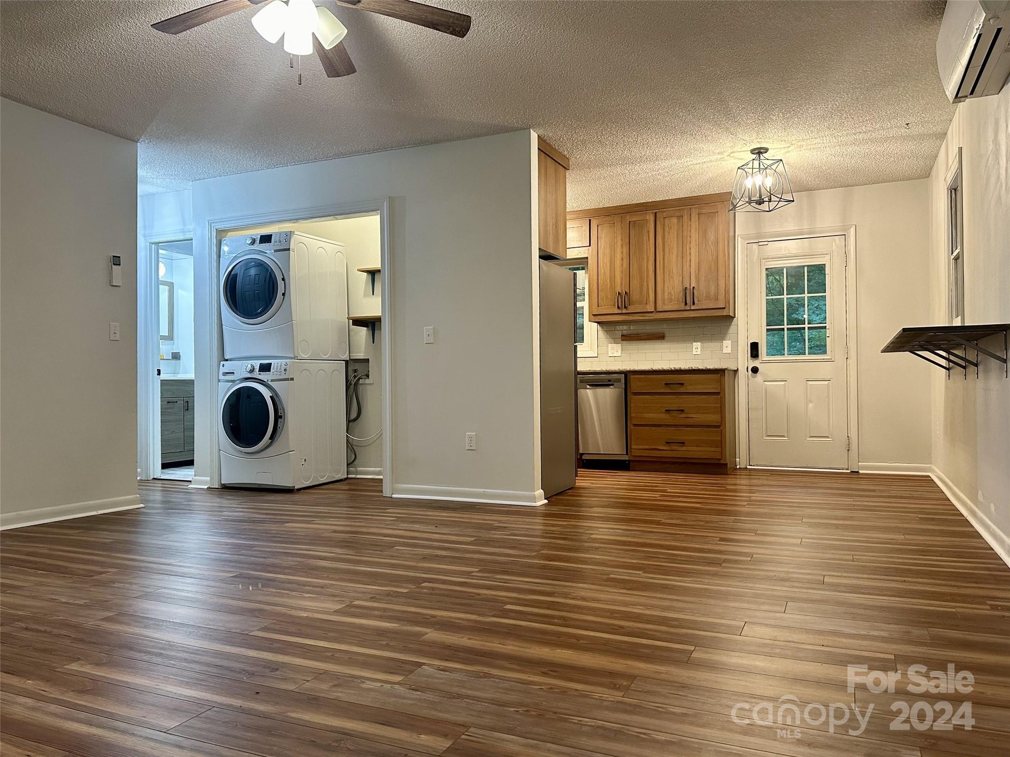 620 Apple Creek Road Waynesville, NC 28786 - Photo 3 of 21 Gallery Image 3