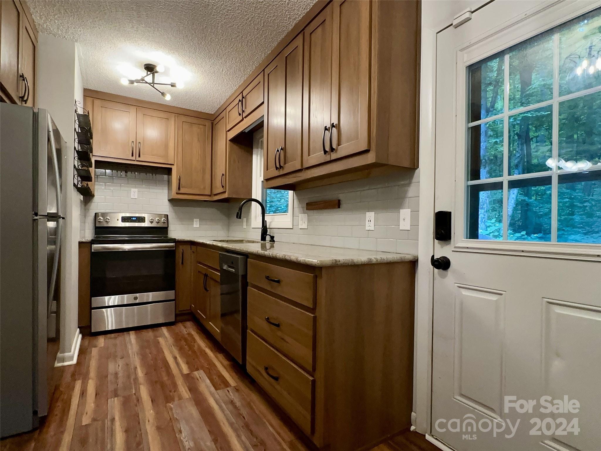 620 Apple Creek Road Waynesville, NC 28786 - Photo 5 of 21 Gallery Image 5