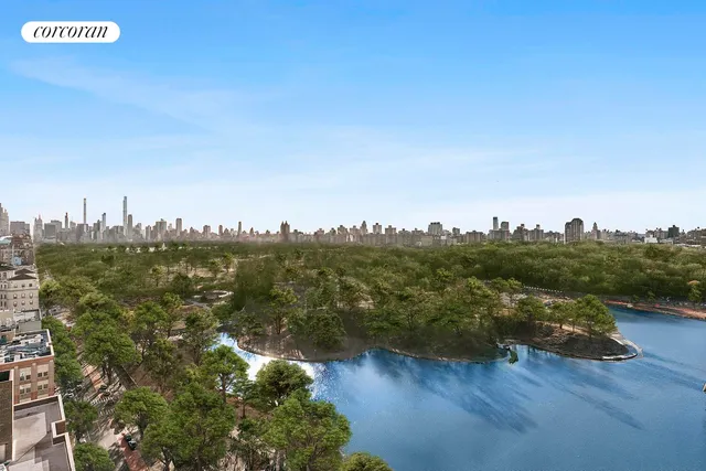 $2,100,000 | 1280 5th Avenue, Unit 20F | Upper Carnegie Hill