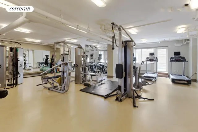 $2,100,000 | 1280 5th Avenue, Unit 20F | Upper Carnegie Hill