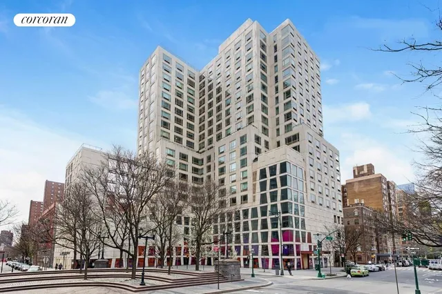 $2,100,000 | 1280 5th Avenue, Unit 20F | Upper Carnegie Hill