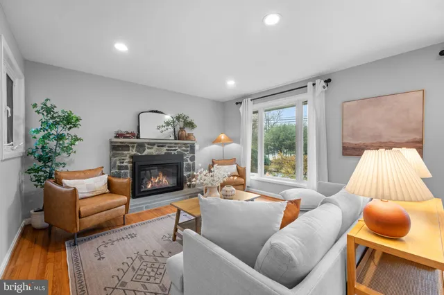 $1,149,000 | 8801 Clifford Avenue, Chevy Chase, MD 20815