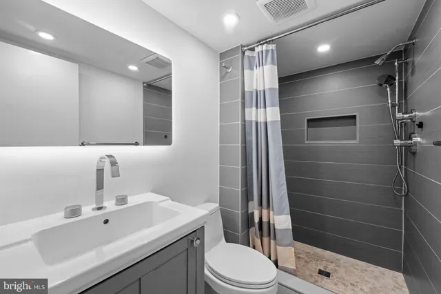 $1,149,000 | 8801 Clifford Avenue, Chevy Chase, MD 20815