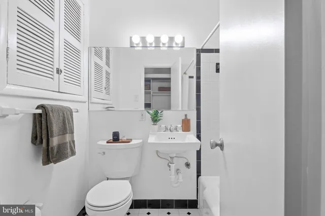 $1,149,000 | 8801 Clifford Avenue, Chevy Chase, MD 20815