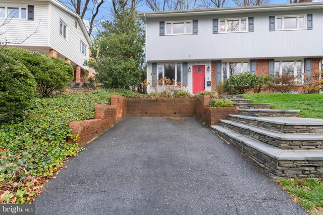 $1,149,000 | 8801 Clifford Avenue, Chevy Chase, MD 20815