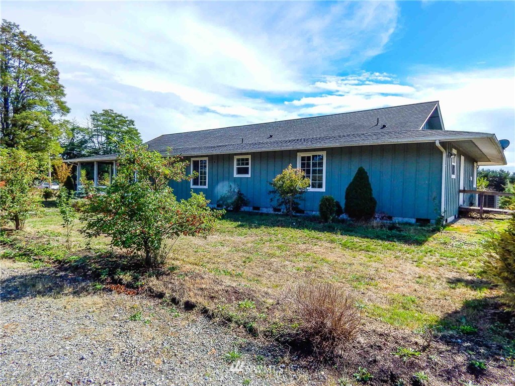 18945 Ivan Street Southwest Rochester, WA 98579 - Photo 2 of 25 Gallery Image 2