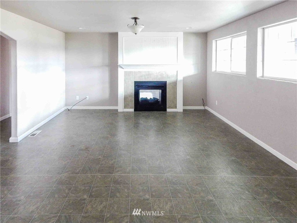 18945 Ivan Street Southwest Rochester, WA 98579 - Photo 11 of 25 Gallery Image 11
