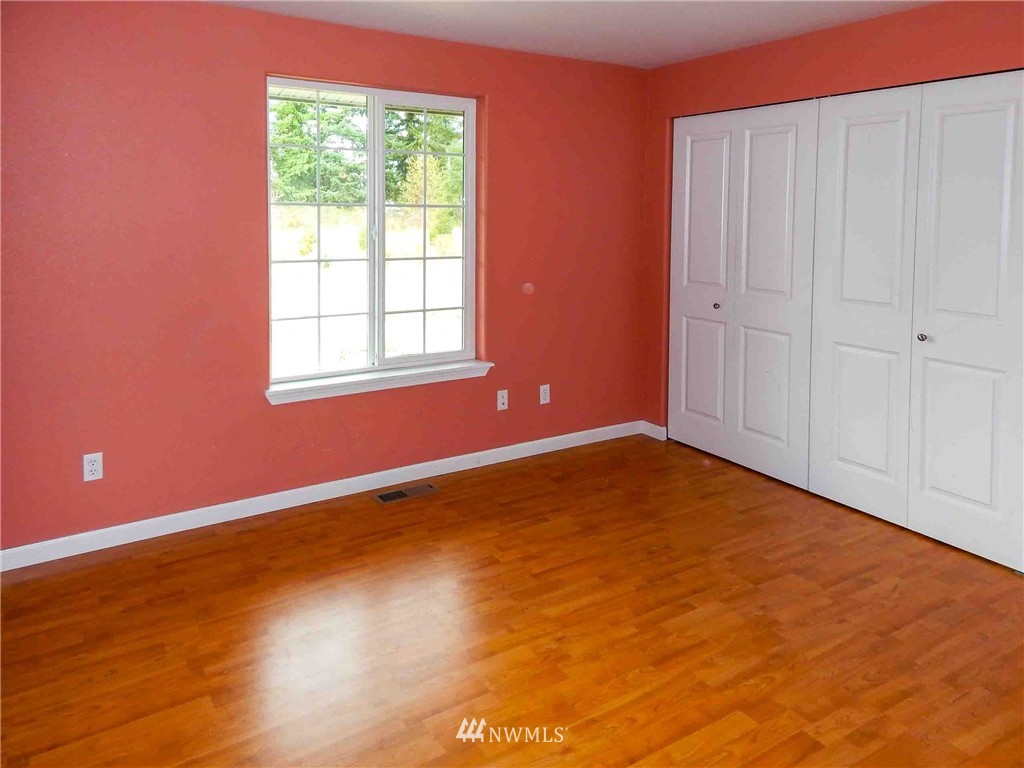 18945 Ivan Street Southwest Rochester, WA 98579 - Photo 12 of 25 Gallery Image 12