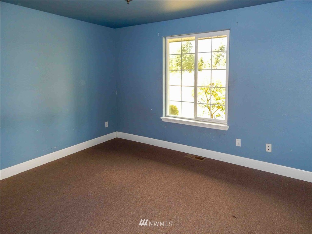 18945 Ivan Street Southwest Rochester, WA 98579 - Photo 14 of 25 Gallery Image 14