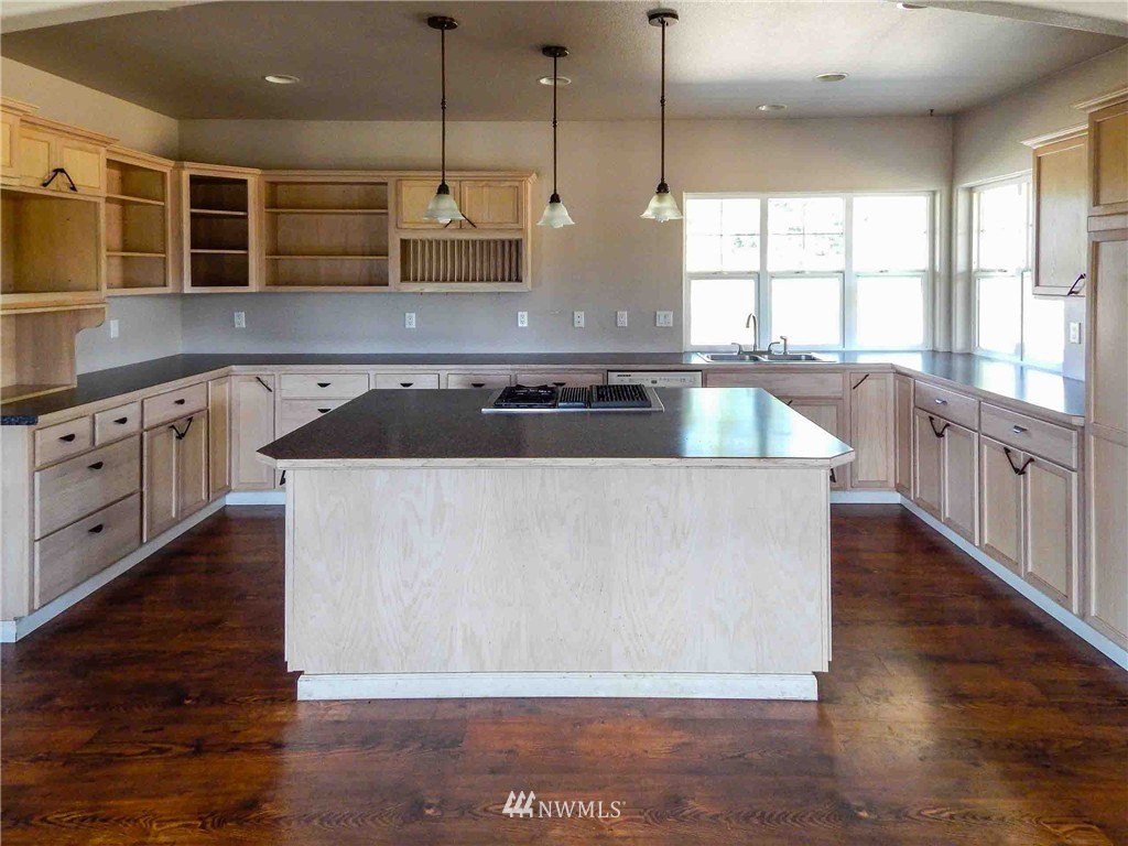18945 Ivan Street Southwest Rochester, WA 98579 - Photo 5 of 25 Gallery Image 5