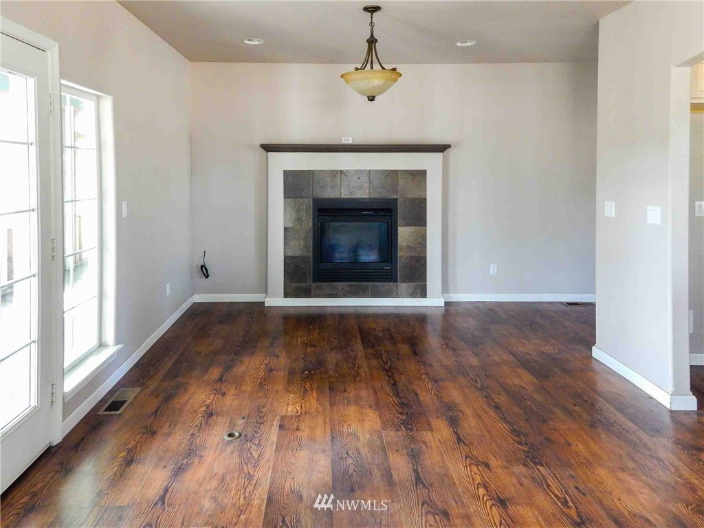 18945 Ivan Street Southwest Rochester, WA 98579 - Photo 9 of 25 Gallery Image 9