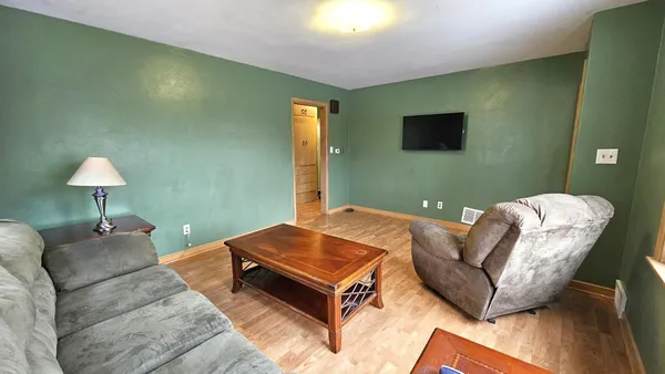 $180,000 | 1051 Washington Memorial Drive, St. Cloud, MN 56301