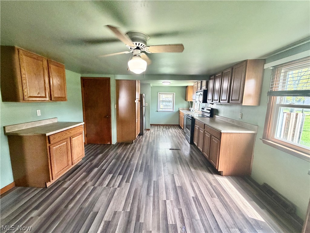 324 Bechtel Road Leavittsburg, OH 44430 - Photo 5 of 13 Gallery Image 5