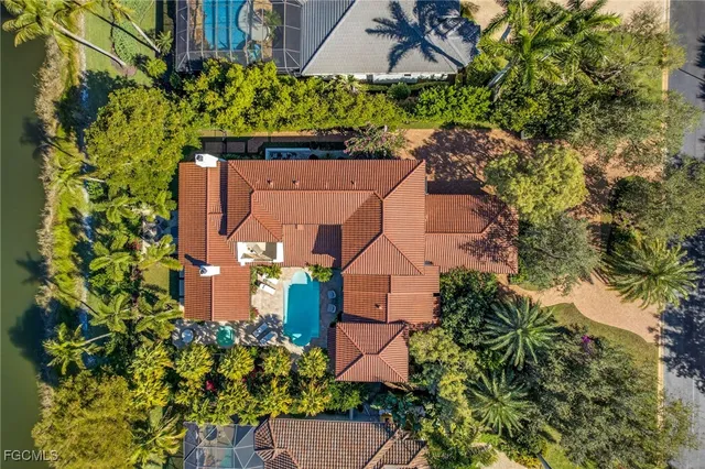$5,595,000 | 16469 Celebrita Court, Naples, FL 34110