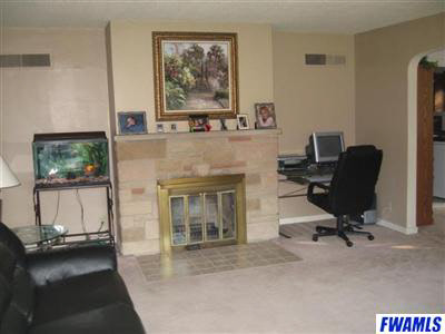 2205 Maples Road Fort Wayne, IN 46816 - Photo 3 of 20
