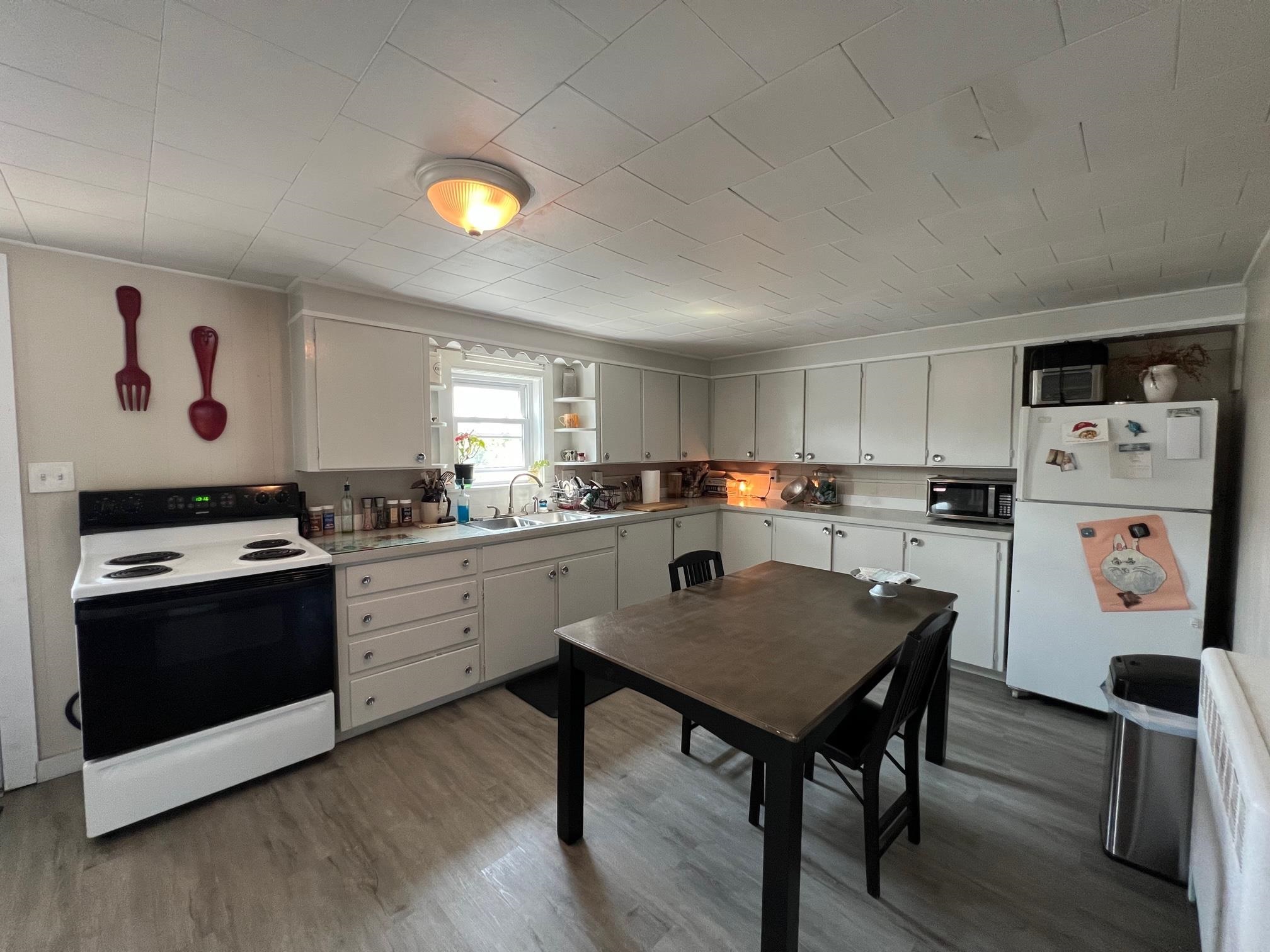 241 Gale Street Canaan, VT 05903 - Photo 16 of 40