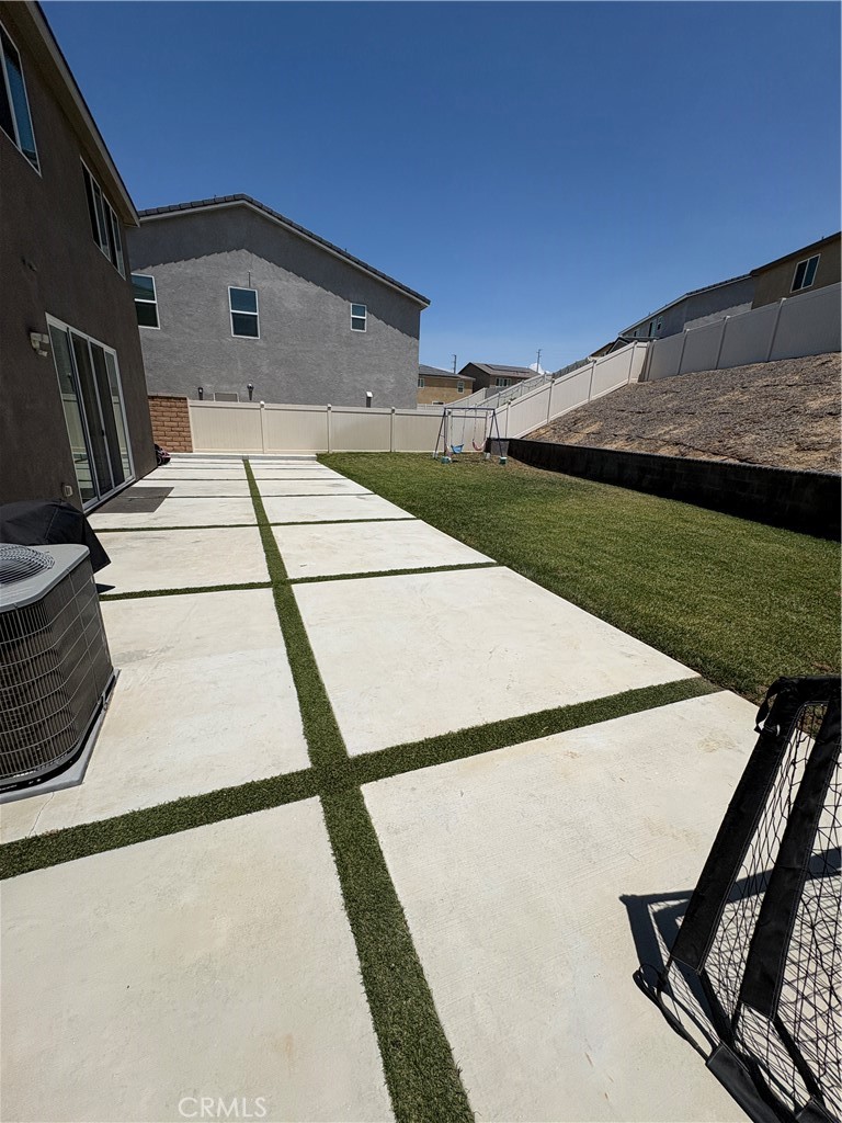 7664 Sweet Rnch Circle Riverside, CA 92507 - Photo 28 of 29 Back yard