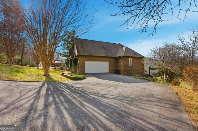 $550,000 | 146 Deer Ridge Road, Franklin, NC 28734