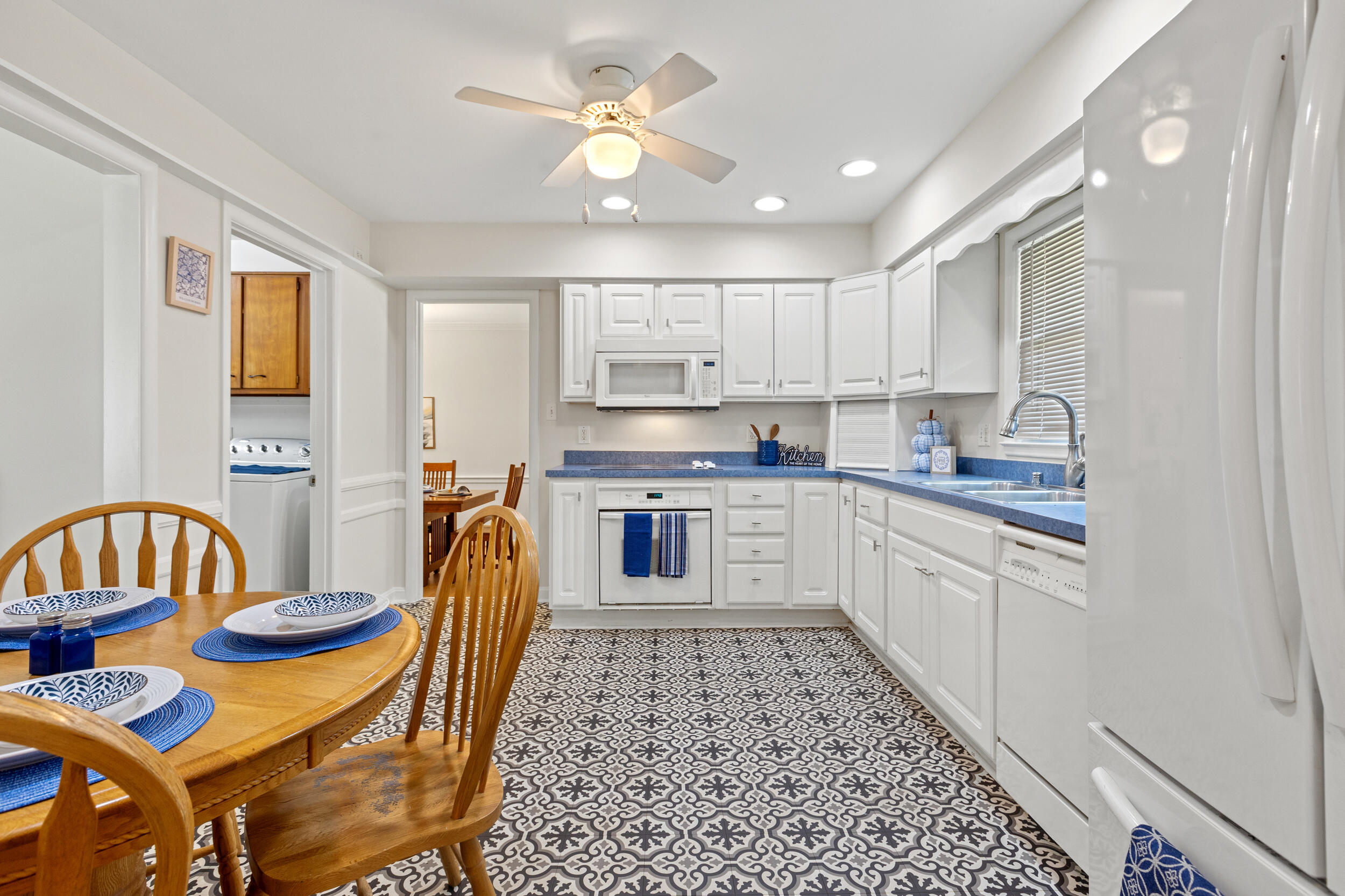 498 Westerfield Way Lexington, KY 40503 - Photo 7 of 28 IMG_3499