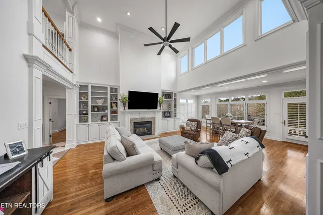 $989,000 | 1045 Water Pl Way, Knoxville, TN 37922