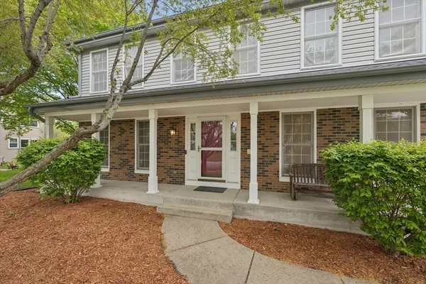 $440,000 | 1721 Waverly Lane, Algonquin, IL 60102