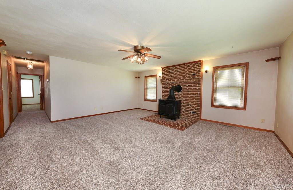 316 End Road Knotts Island, NC 27950 - Photo 4 of 40 Gallery Image 4