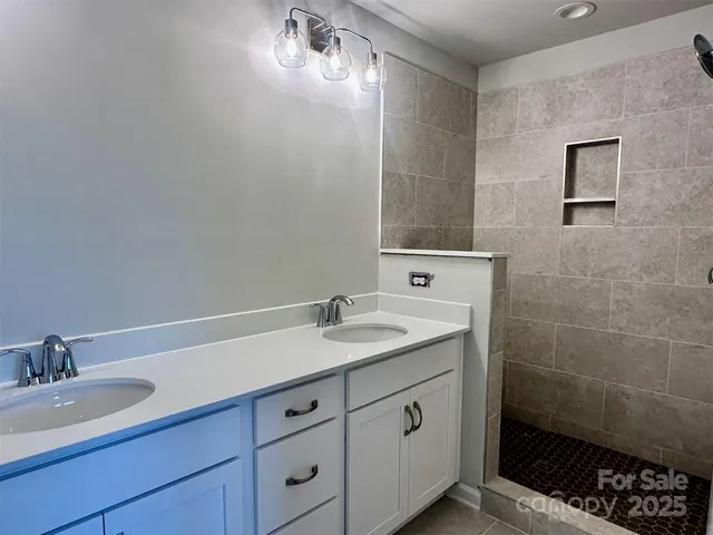 $429,900 | 238 Ferebee Place, Unit BRX0074, Charlotte, NC 28213