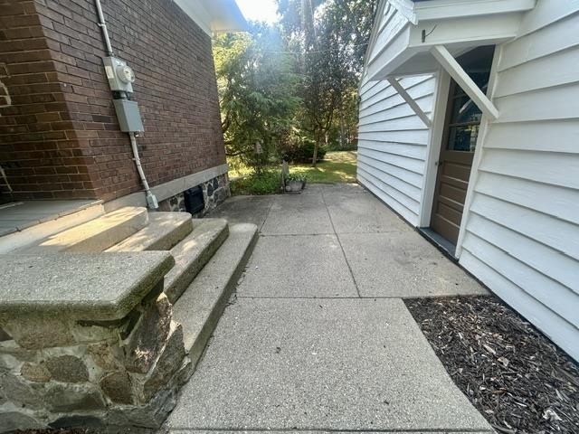 300 West Maple Street Gladwin, MI 48624 - Photo 25 of 40