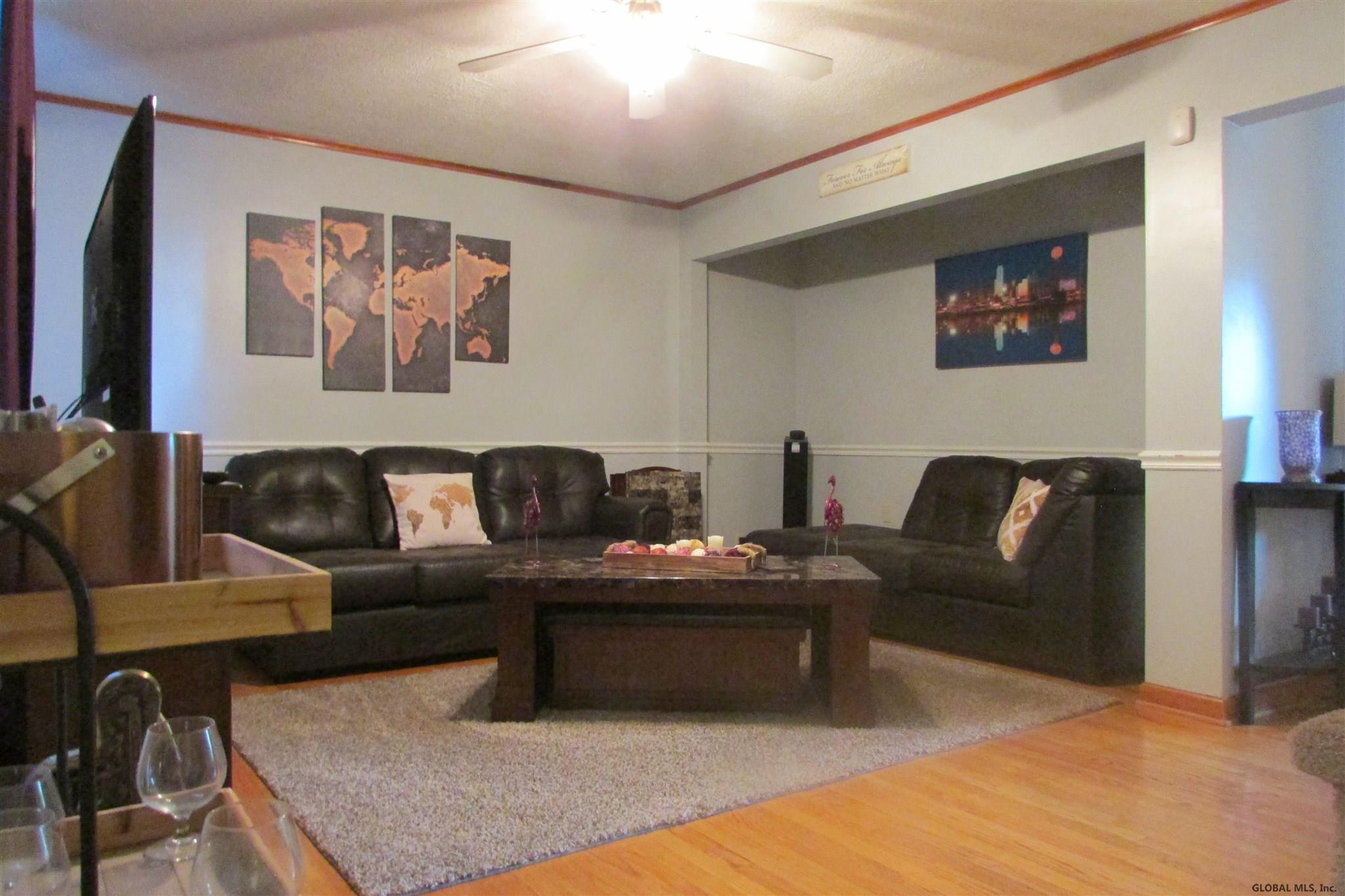 312 Kings Road Schenectady, NY 12304 - Photo 4 of 39 Photo 4