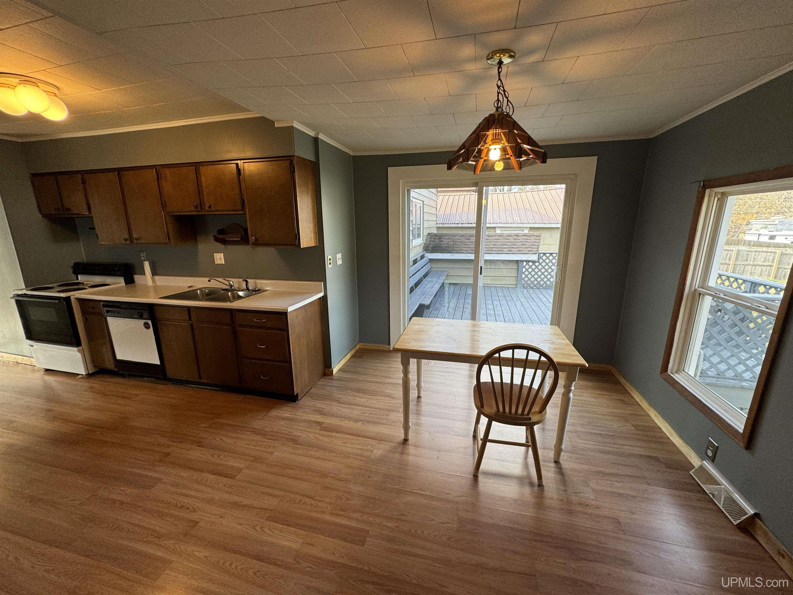 1825 Ridge Street Niagara, WI 54151 - Photo 13 of 42 Gallery Image 13
