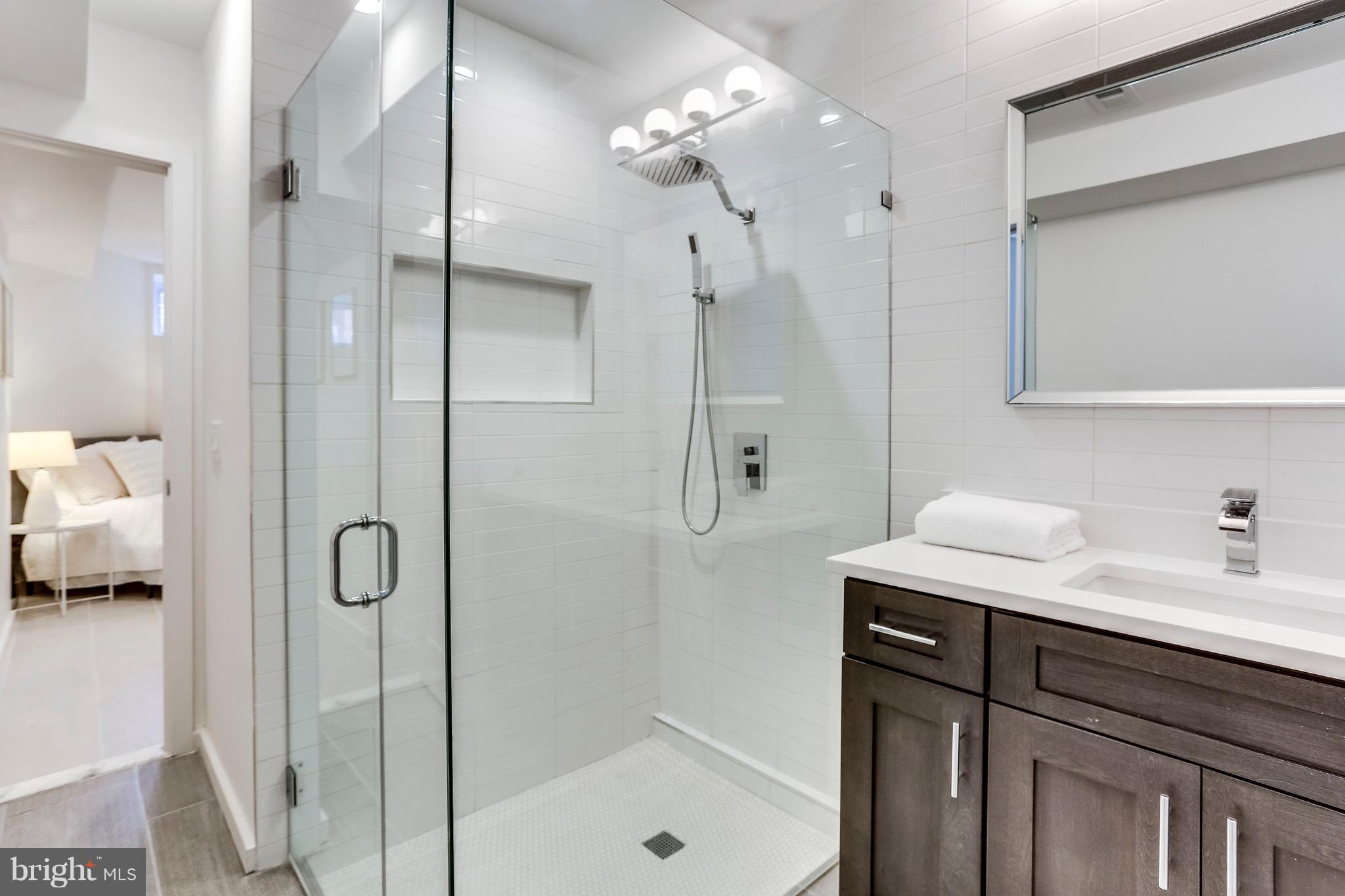 53 R Street Northeast, Unit 1 Washington, DC 20002 - Photo 17 of 26 Bath (Master)