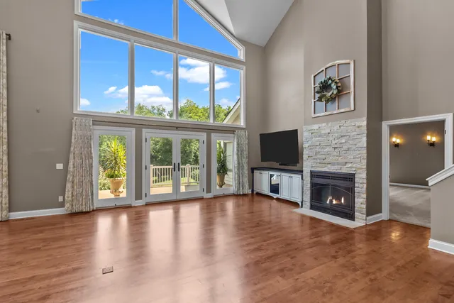 $1,395,000 | W2172 Country Club Lane, East Troy, WI 53120