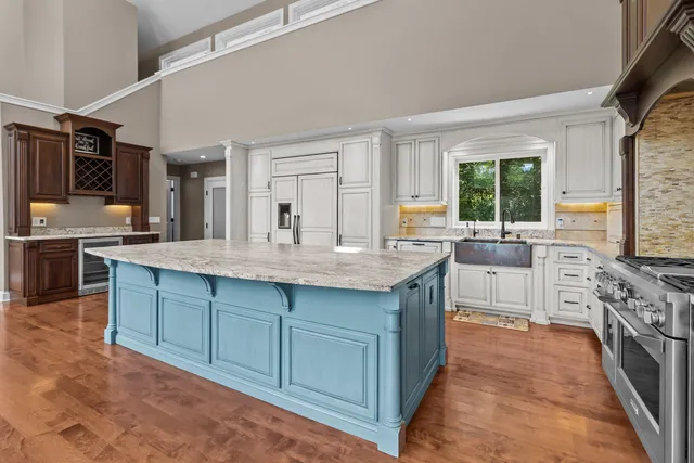 $1,395,000 | W2172 Country Club Lane, East Troy, WI 53120