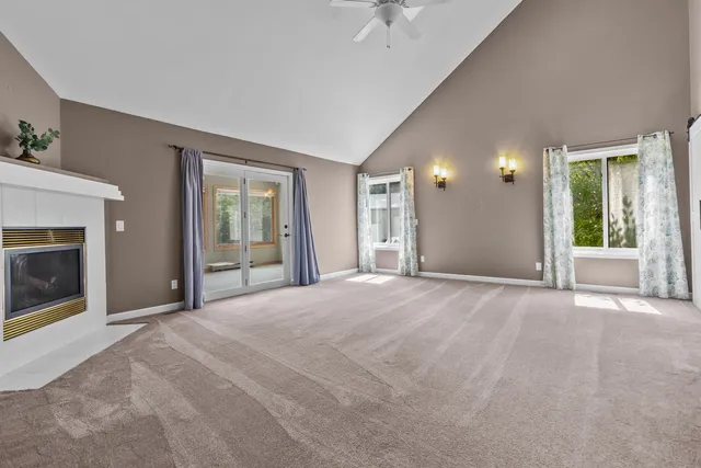 $1,395,000 | W2172 Country Club Lane, East Troy, WI 53120