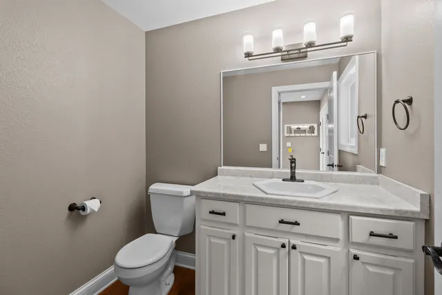 $1,395,000 | W2172 Country Club Lane, East Troy, WI 53120