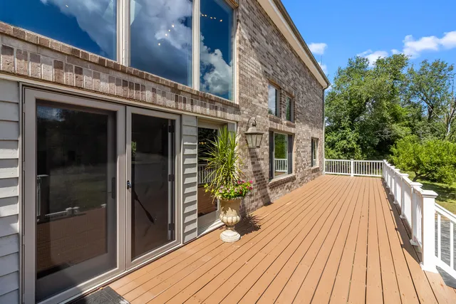 $1,395,000 | W2172 Country Club Lane, East Troy, WI 53120