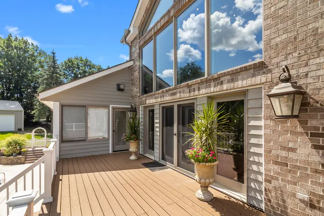 $1,395,000 | W2172 Country Club Lane, East Troy, WI 53120