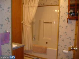 42 Burns Road North Brunswick, NJ 08902 - Photo 6 of 6 Gallery Image 6