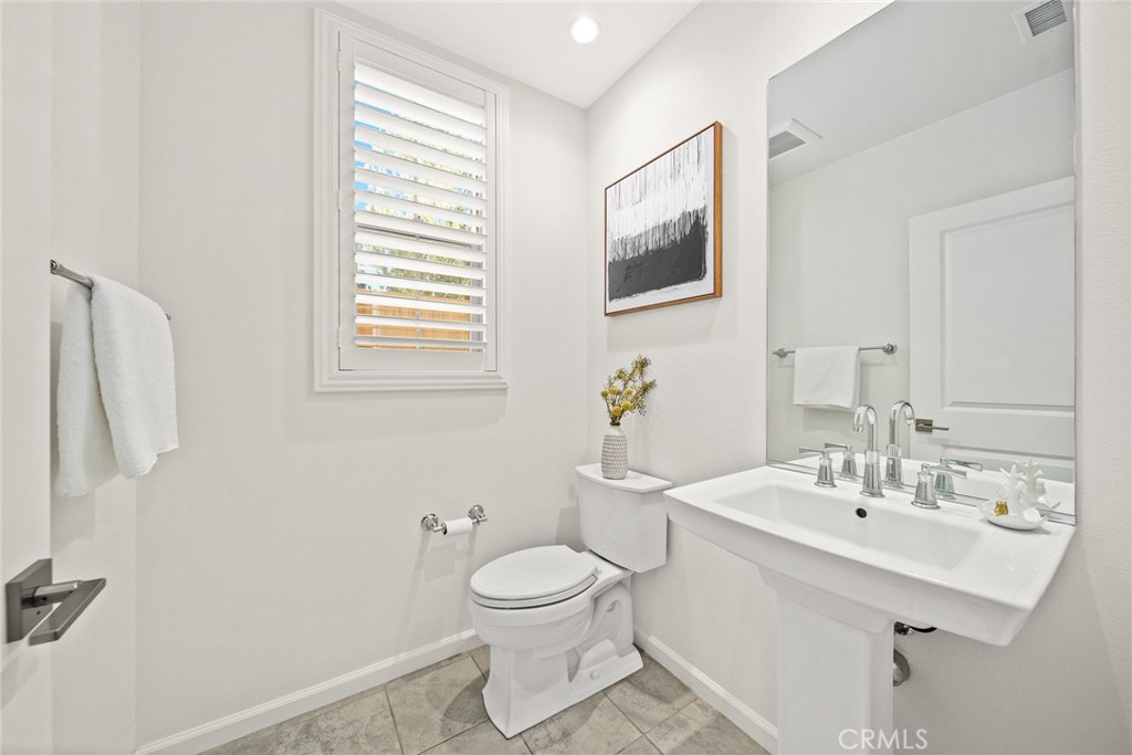 116 Gulfstream Irvine, CA 92620 - Photo 12 of 26 1st Bathroom