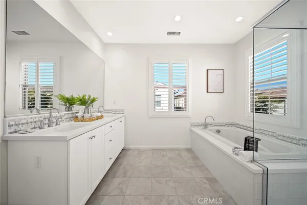 $5,200 | 116 Gulfstream, Irvine, CA 92620