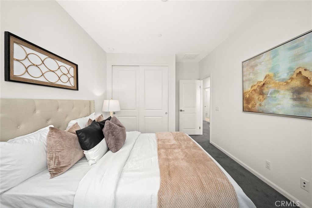 116 Gulfstream Irvine, CA 92620 - Photo 20 of 26 3rd Bedroom