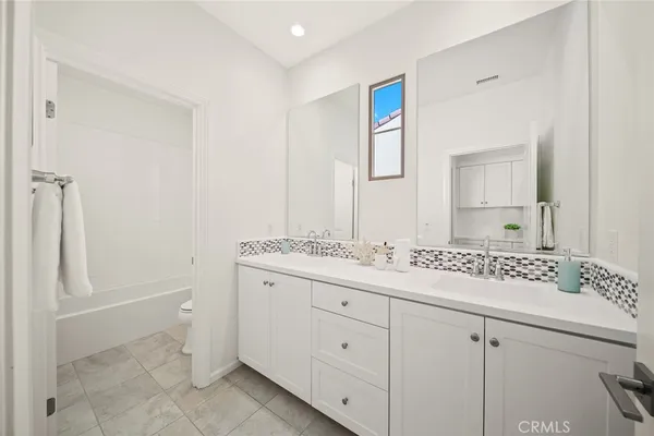 $5,200 | 116 Gulfstream, Irvine, CA 92620