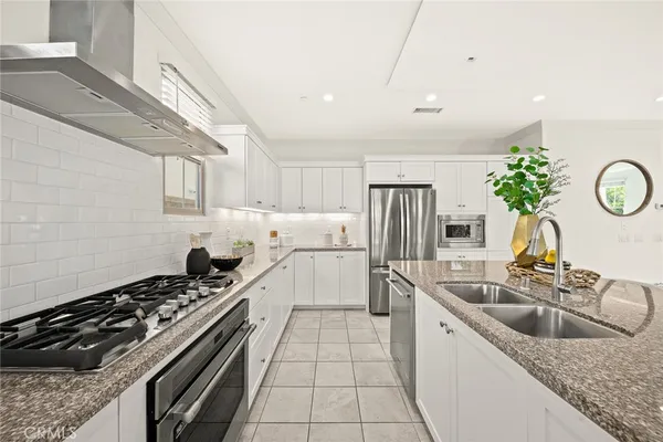 $5,200 | 116 Gulfstream, Irvine, CA 92620