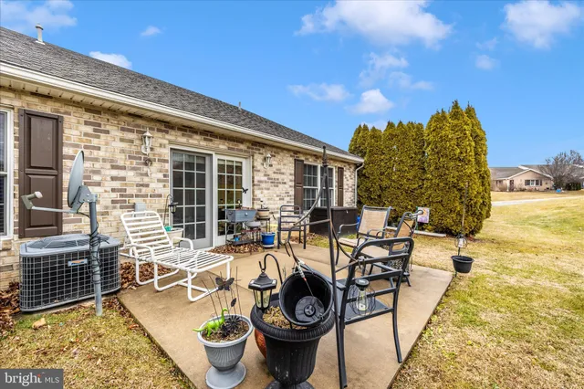 $275,000 | 608 Brookview Drive, Greencastle, PA 17225