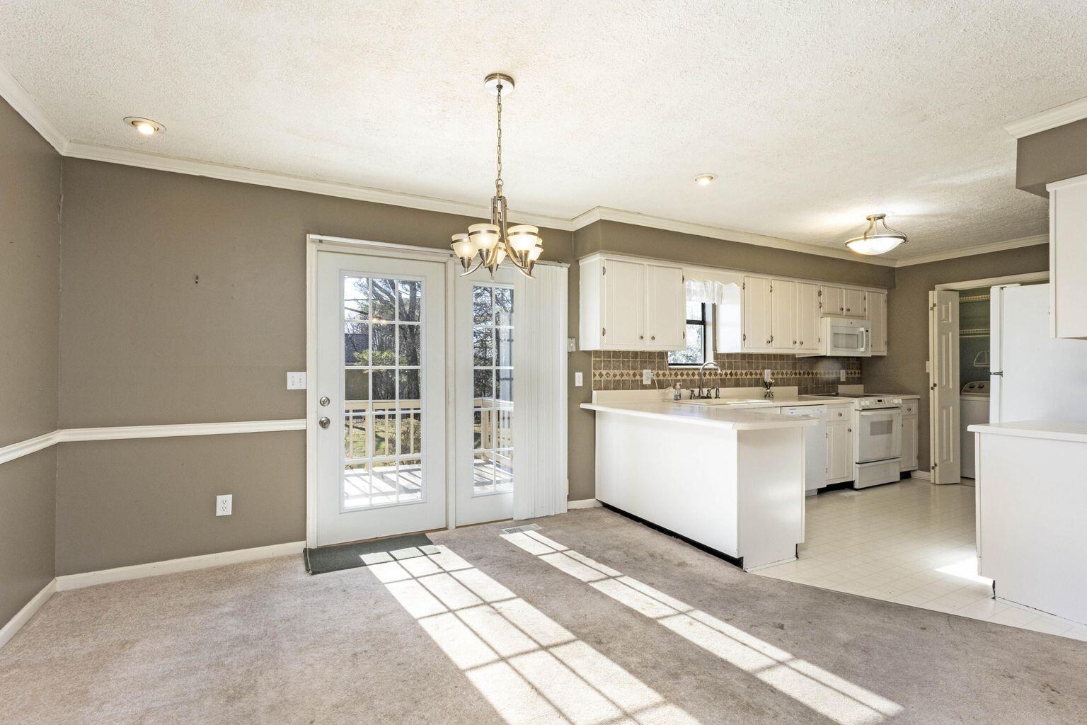 385 Troy Drive Dayton, TN 37321 - Photo 8 of 34 Dining Room