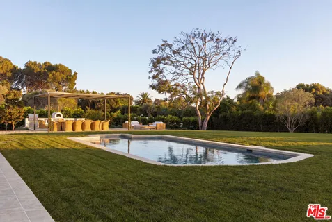 $9,450,000 | 6509 Wandermere Road, Malibu, CA 90265