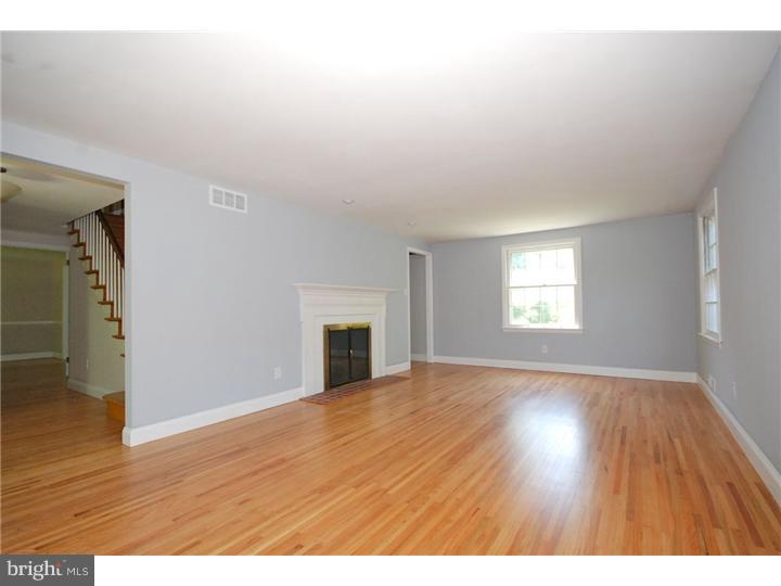 155 Pearl Croft Road Cherry Hill, NJ 08034 - Photo 11 of 24