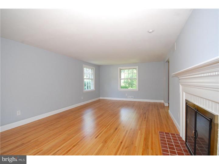 155 Pearl Croft Road Cherry Hill, NJ 08034 - Photo 12 of 24
