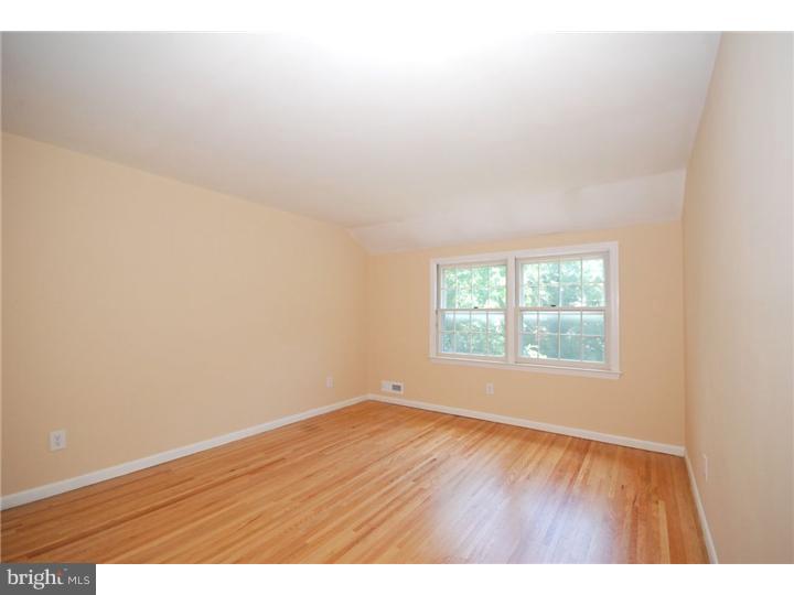 155 Pearl Croft Road Cherry Hill, NJ 08034 - Photo 19 of 24